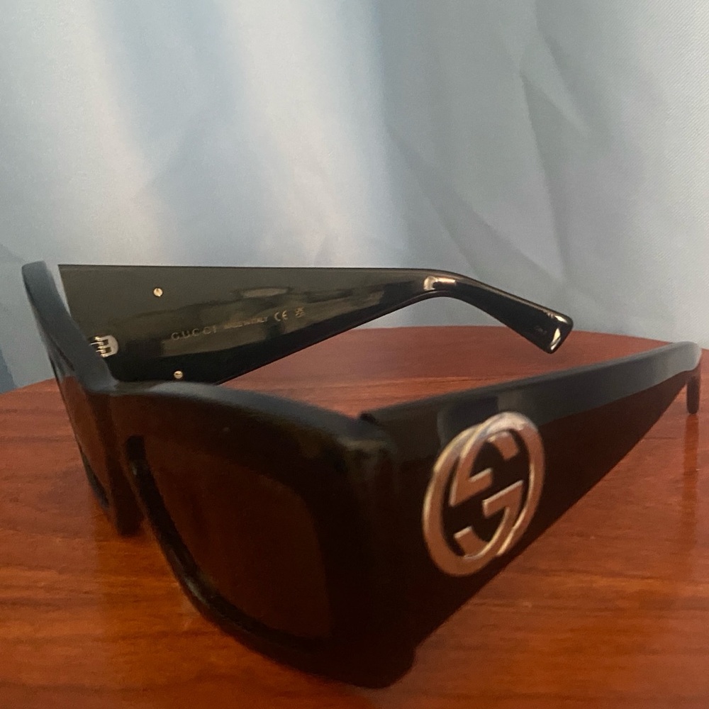 Gucci GG18425 Acetate Sunglasses - Picture 2 of 6